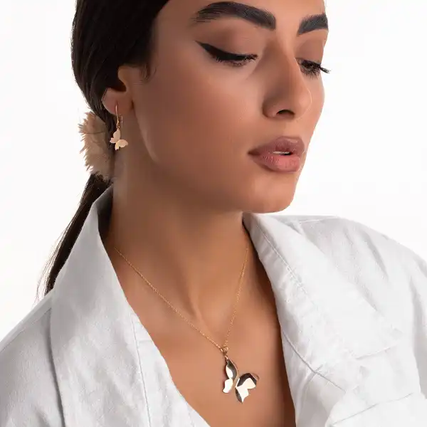 مدل نیم ست پروانه ای طلا + طراحی‌های منحصر به فرد نیم ست طلا پروانه با الهام از شکل و زیبایی پروانه‌ها