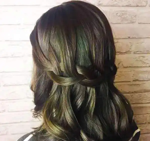 مدل رنگ مو زیتونی + استایل کژوال لاکچری با مدل رنگ مو زیتونی جذاب