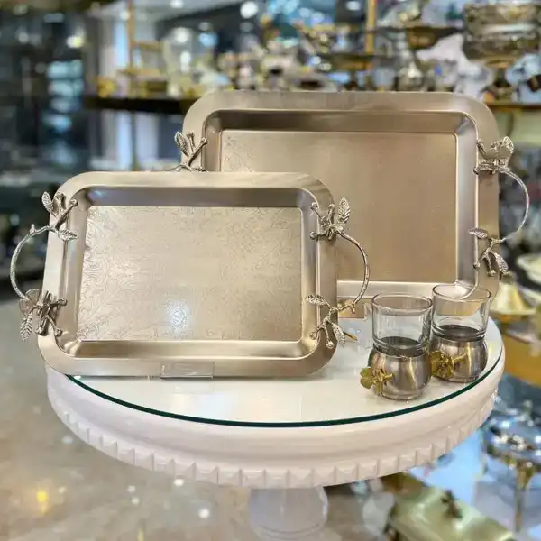 مدل سینی استیل جدید + سینی استیل پذیرایی یکی از ابزارهای کلیدی در هر آشپزخانه مدرن و حرفه‌ای است که میتونید انواع مدرن و ترند آن را اینجا ببینید