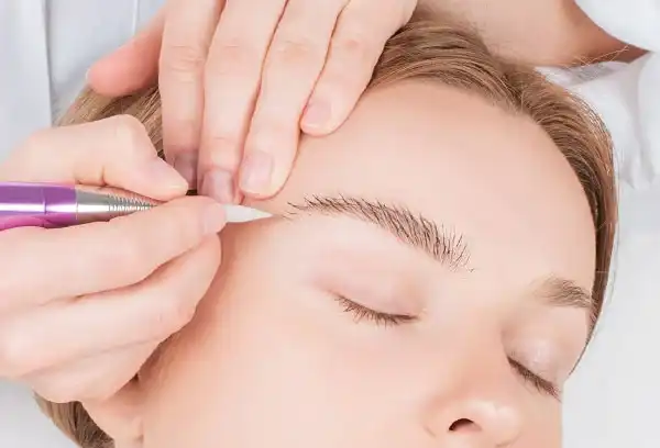مدل تاتو ابرو جدید + ابروهایی قرینه،پرپشت و طبیعی با مدل تاتو ابرو جدید