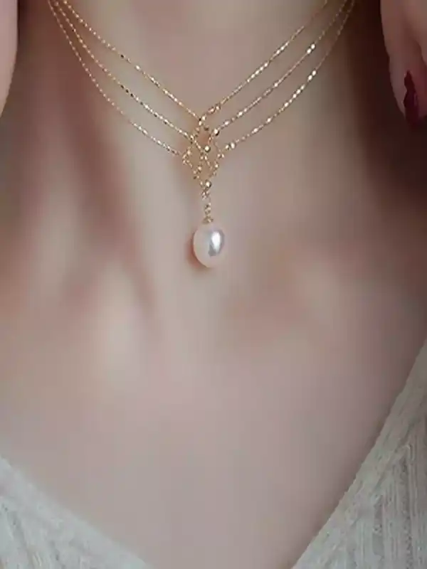 مدل تو گردنی شیک + اگر به دنبال یک اکسسوری خاص، ساده و همیشه ماندگار هستید توگردنی شیک و مینیمال می‌تواند گزینه‌ای عالی باشد.
