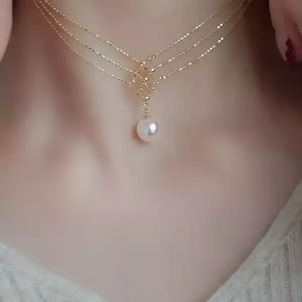 مدل تو گردنی شیک + اگر به دنبال یک اکسسوری خاص، ساده و همیشه ماندگار هستید توگردنی شیک و مینیمال می‌تواند گزینه‌ای عالی باشد.