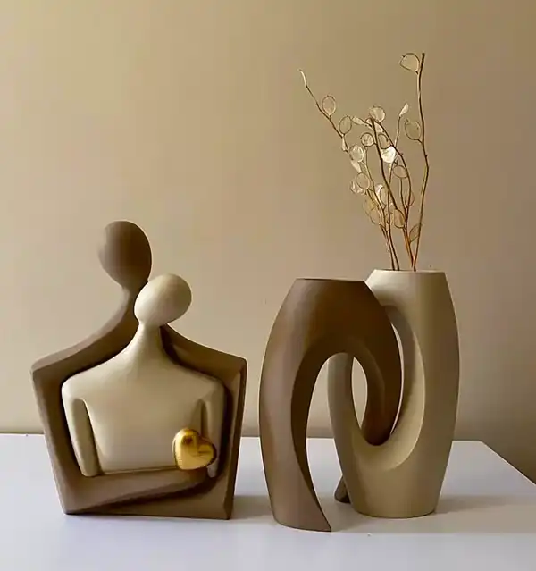 مجسمه مدرن + مجسمه های مدرن و شیک خاض پسند که انتخابی عالی برای افزودن یک عنصر هنری و لوکس به دکور هر فضایی هستند.
