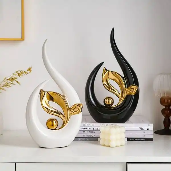 مجسمه مدرن + مجسمه های مدرن و شیک خاض پسند که انتخابی عالی برای افزودن یک عنصر هنری و لوکس به دکور هر فضایی هستند.
