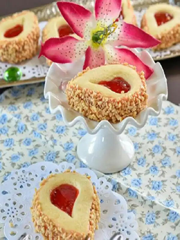 شیرینی مدل اشکی + شیرینی اشکی از ساده‌ترین دستورهای پخت در دنیای شیرینی‌پزی