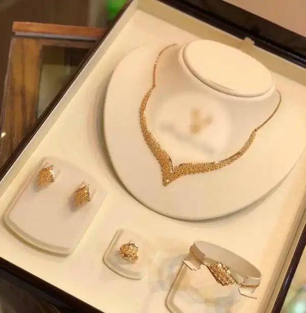 سرویس طلا عروس + درخشندگی چندبرابر با سرویس طلا لاکچری و برند عروس