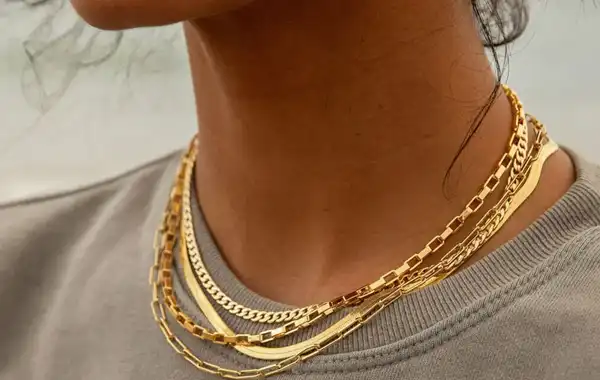 زنجیر دیسکو ضخیم + انواعی از زنجیرهای درخشان و پر جلوه دیسکو ضخیم که با طراحی مینیمال و ساده مناسب همه افراد خوش سلیقه میباشد