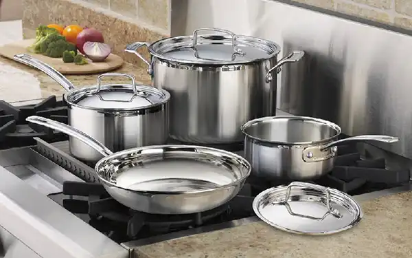 ظروف استیل پذیرایی + جلوه ای شیک و لوکس به میز مهمونی میبخشن